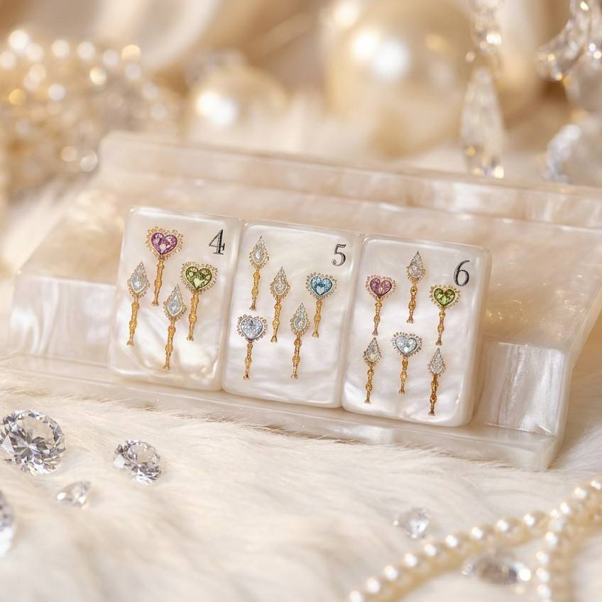 American Mahjong Set – 160 Tiles | Elegant White & Gold Design | Floral Patterns, Symbols, Jokers | Premium Finish
